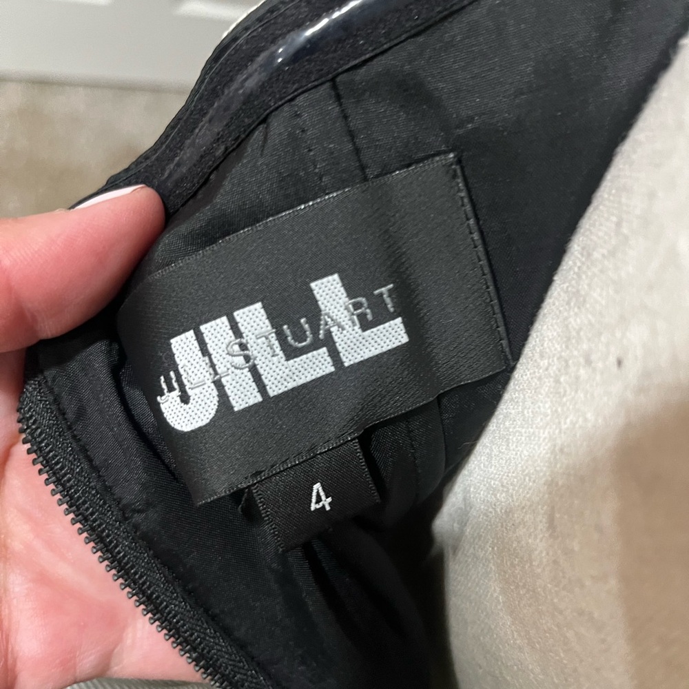 Jill Jill Stuart View 2